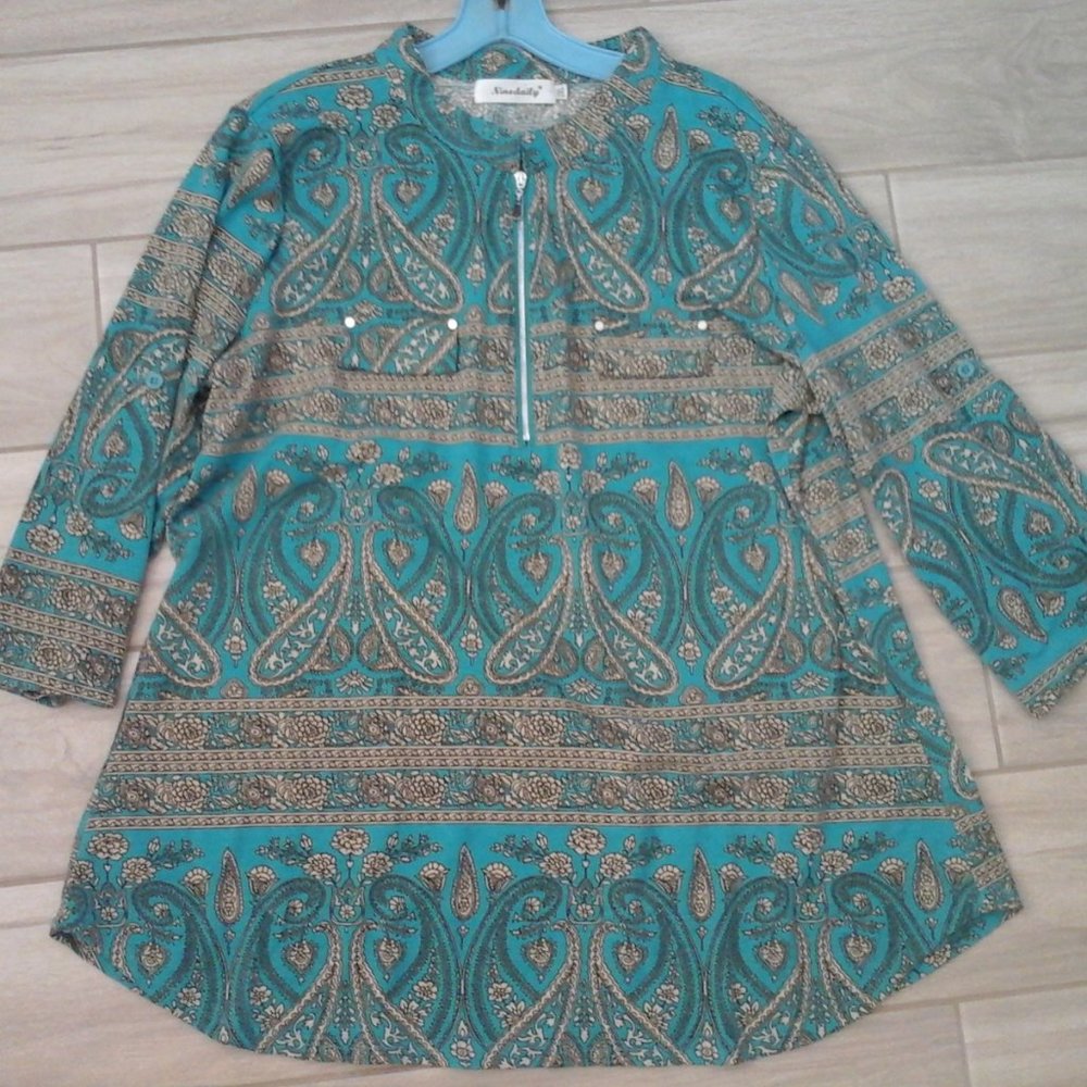 Ninedaily Teal Paisley Knit Tunic.   Plus Size 2XL